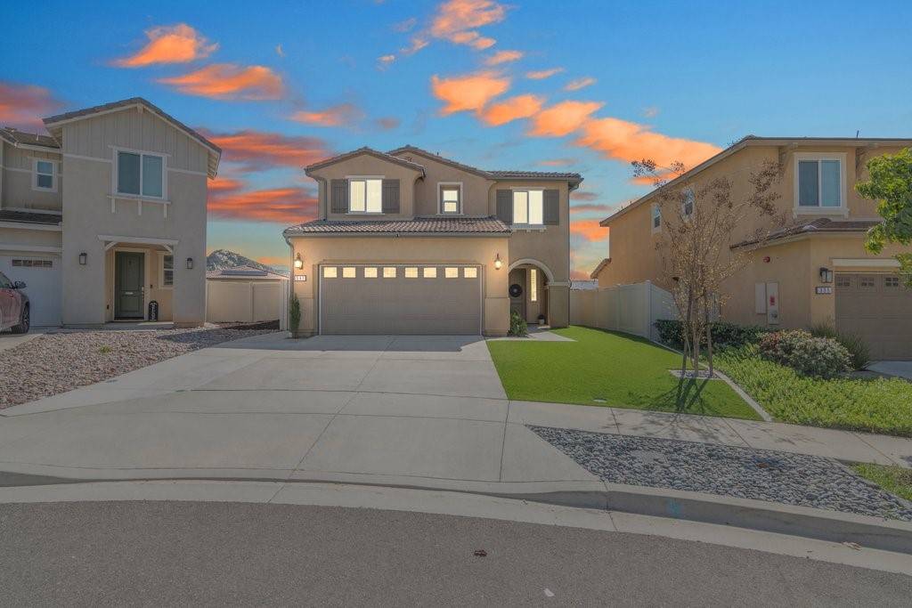 Fallbrook, CA 92028,341 Campolina CT