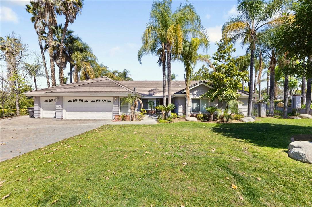 2525 Cross ST Riverside, CA 92503