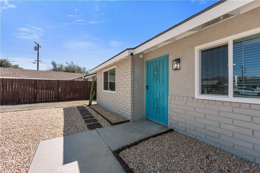 Hemet, CA 92544,26054 Girard ST