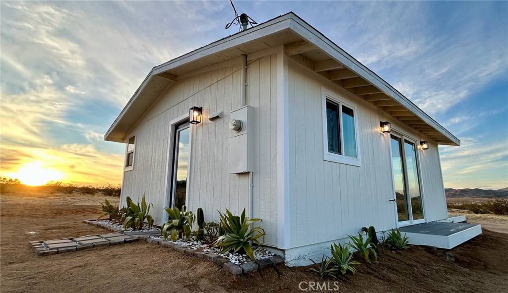 Landers, CA 92285,55354 El Lobo RD