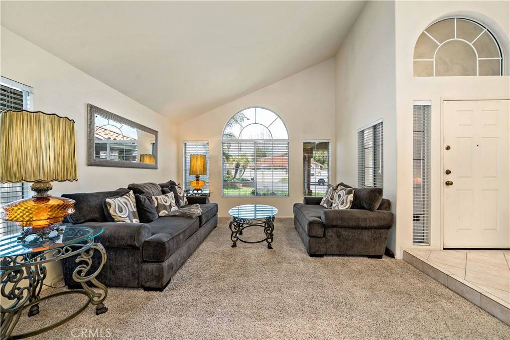 Murrieta, CA 92563,39760 Ridgedale DR