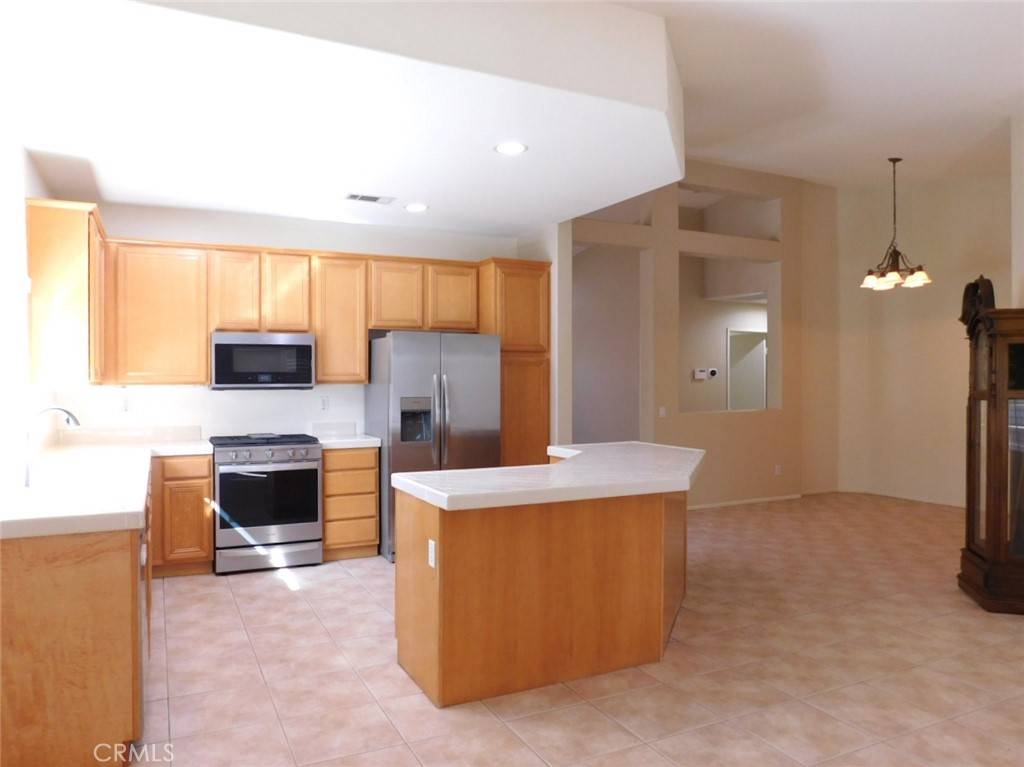 Wildomar, CA 92595,32546 Dahlia LN
