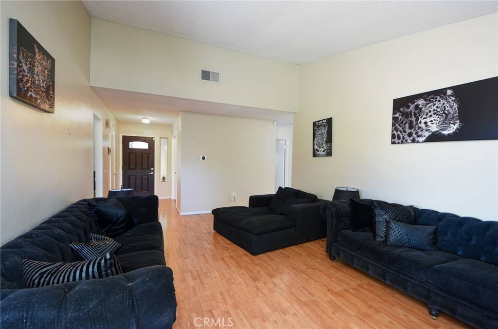 Hemet, CA 92544,25741 White Oak DR