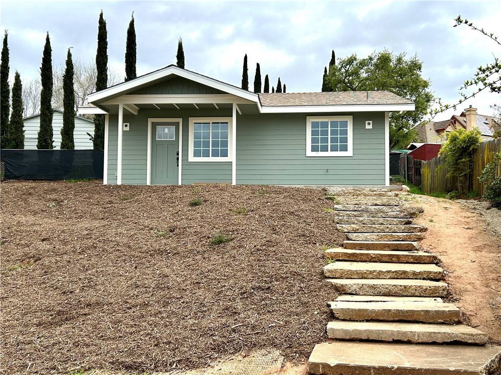 Escondido, CA 92029,2320 Bernardo AVE