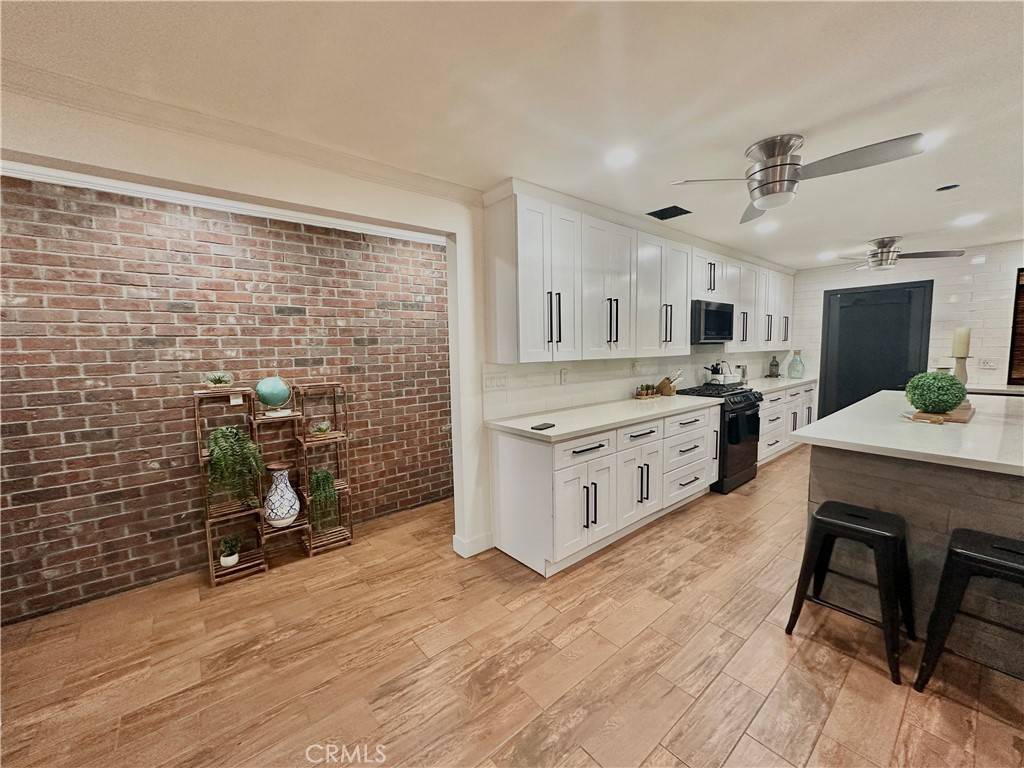 Hemet, CA 92543,221 W Whittier AVE