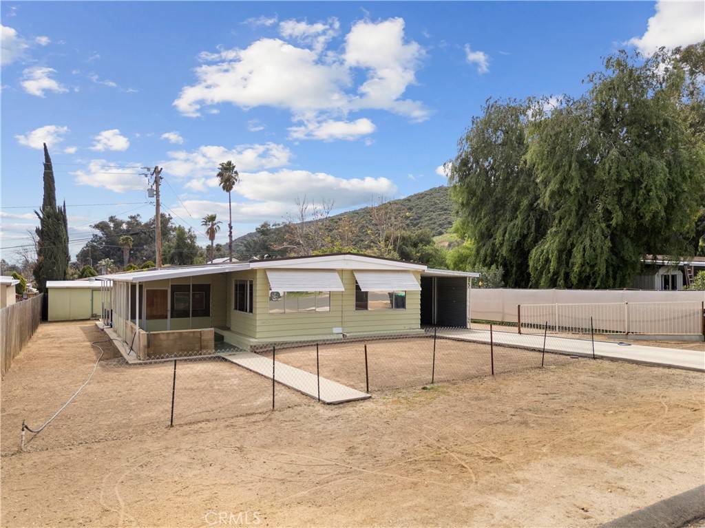 Lake Elsinore, CA 92530,33124 Arbolado LN