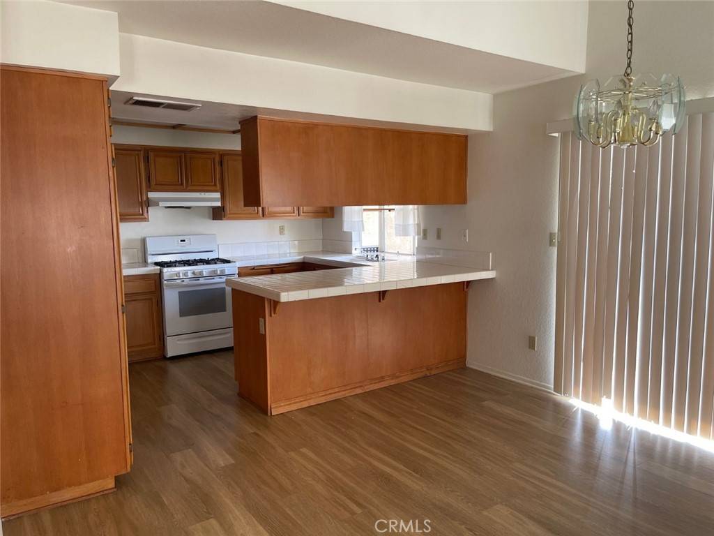 San Jacinto, CA 92583,878 Verona AVE