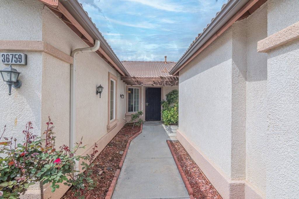 Winchester, CA 92596,36759 Red Oak ST