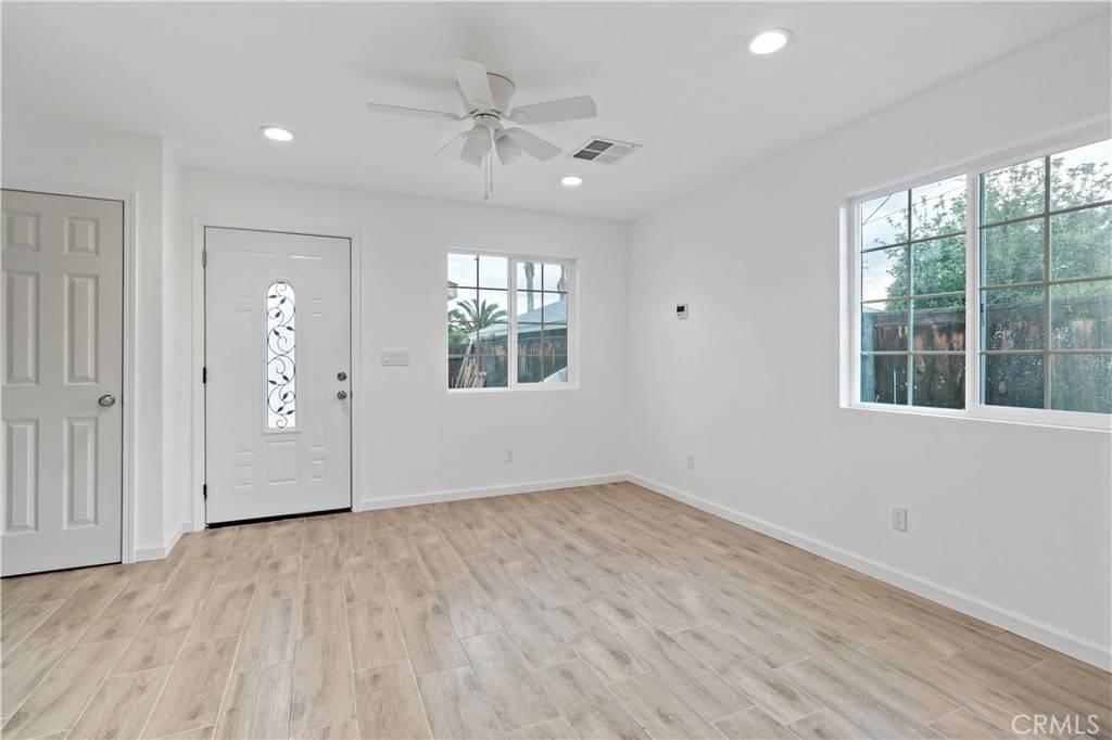 Hemet, CA 92543,408 W Paisley AVE #B
