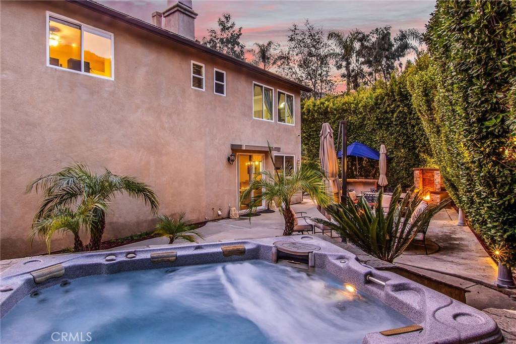 12 Aspendale Azusa, CA 91702