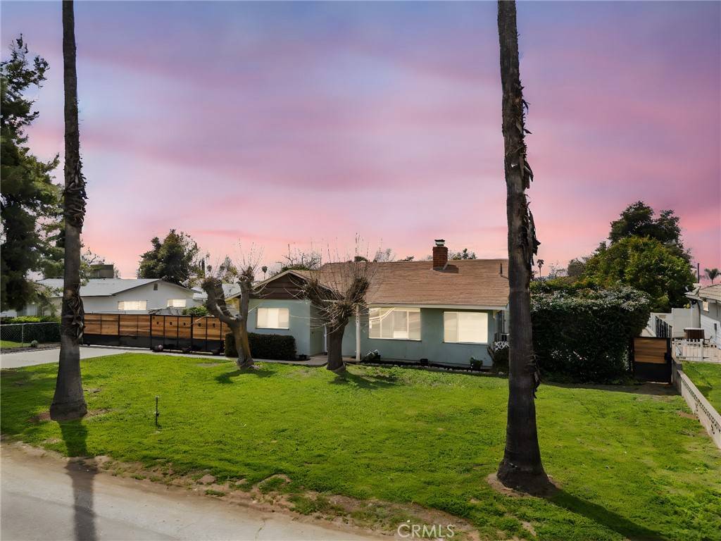 Calimesa, CA 92320,916 Stearns ST