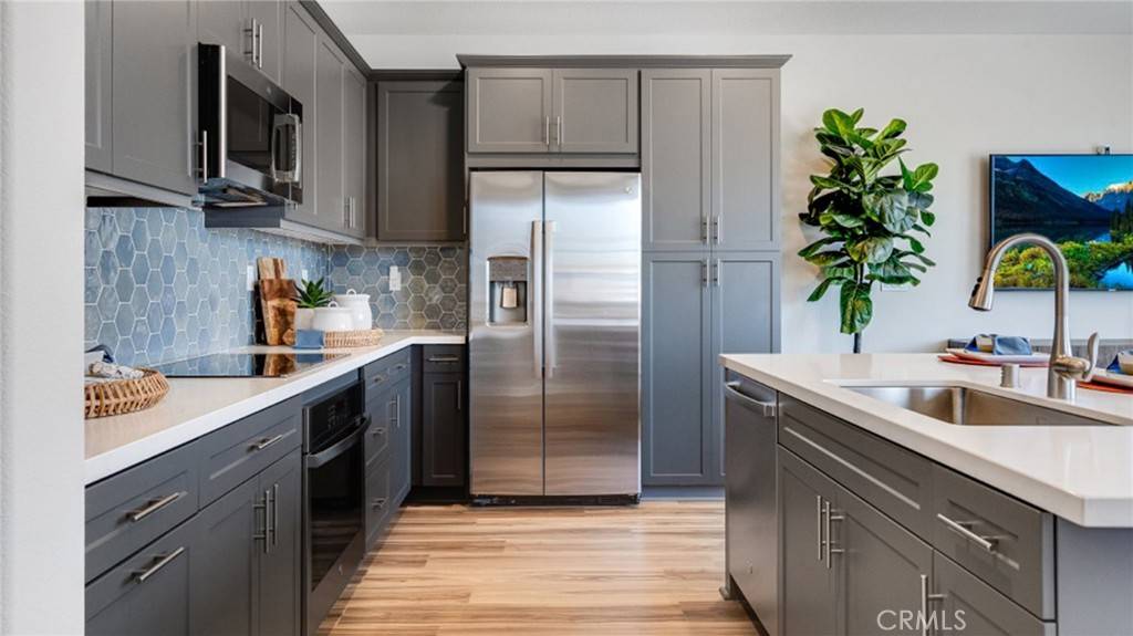 Ontario, CA 91762,2803 E Bedford Privado