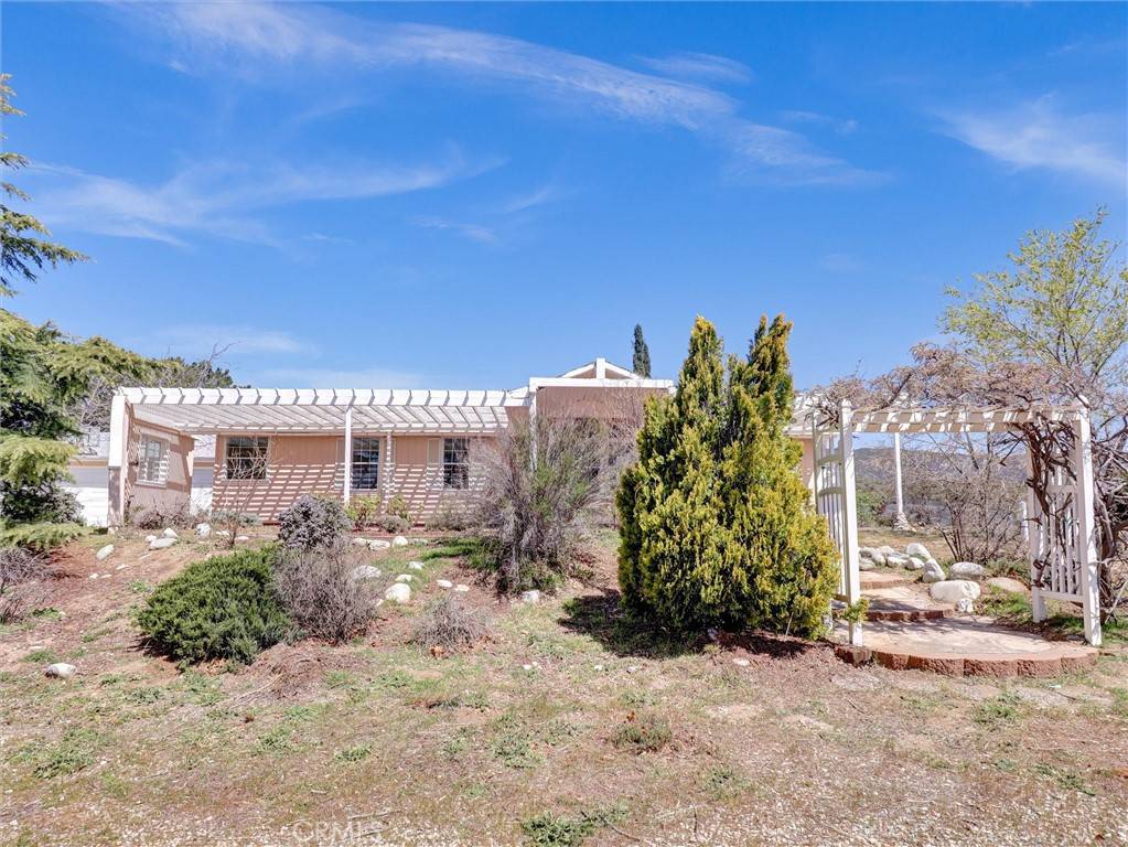 Anza, CA 92539,38680 Hill ST