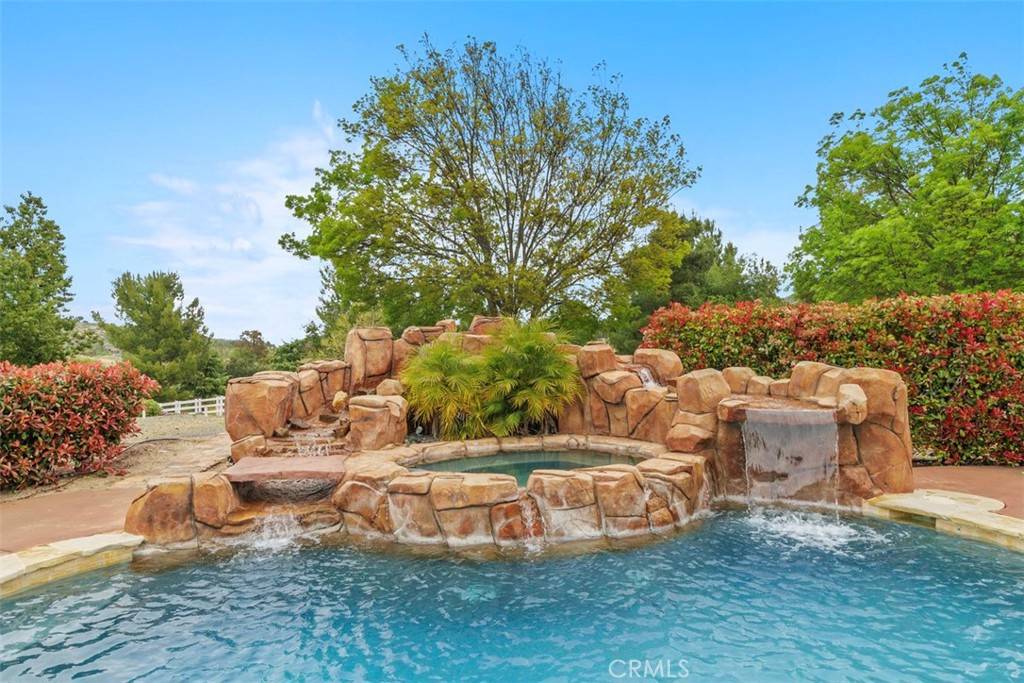 Murrieta, CA 92562,40190 Via Caballos