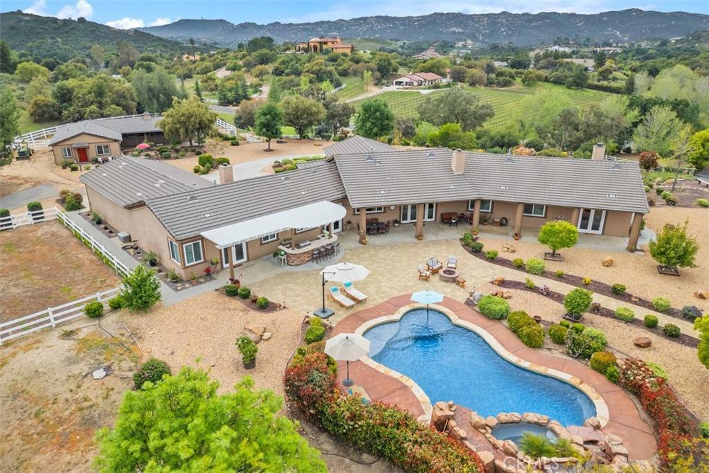 Murrieta, CA 92562,40190 Via Caballos