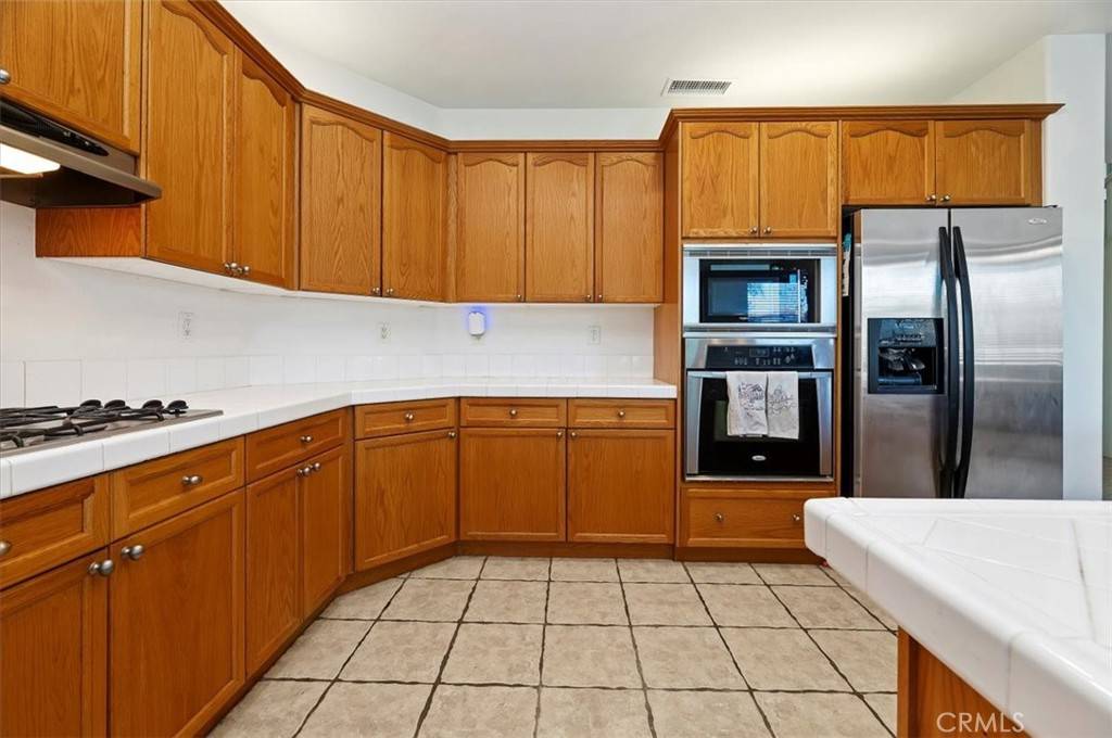 Murrieta, CA 92562,40880 Arron CT