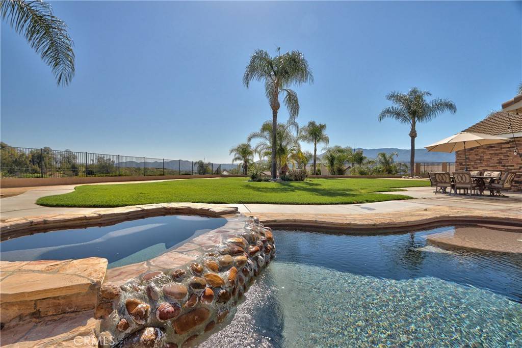 Temecula, CA 92592,33511 Corte Porfirio