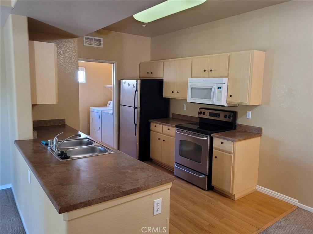 Murrieta, CA 92562,24909 Madison AVE #2123