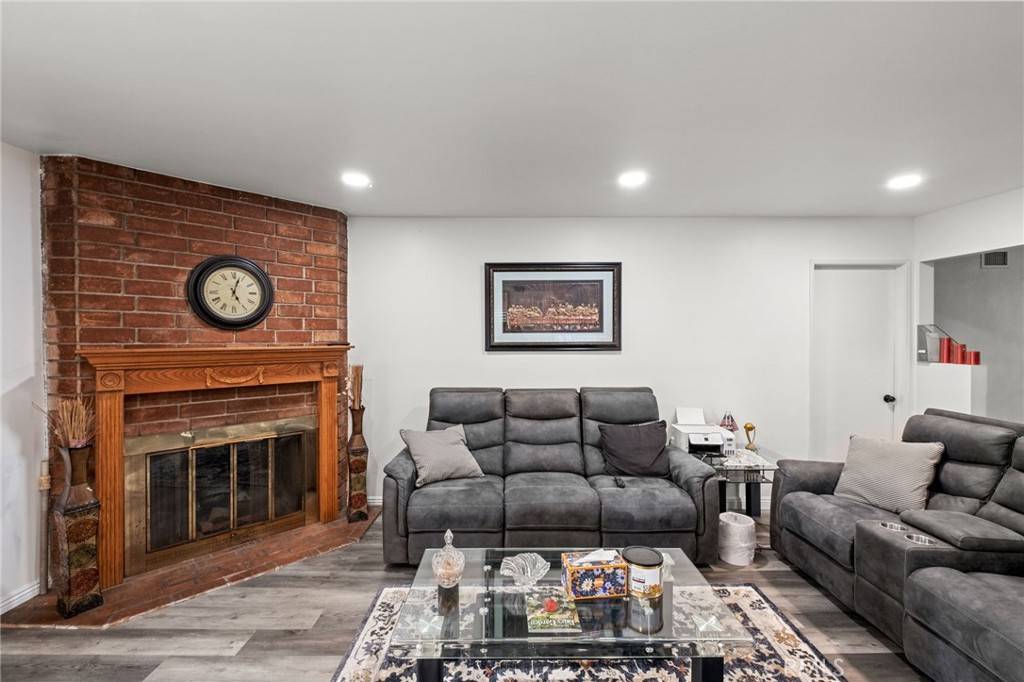 Buena Park, CA 90620,7581 Primrose Dr.