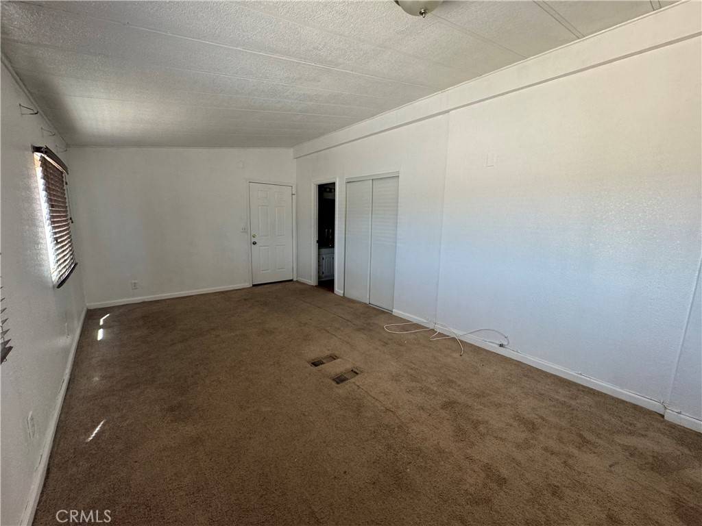 Adelanto, CA 92301,14755 Calendula