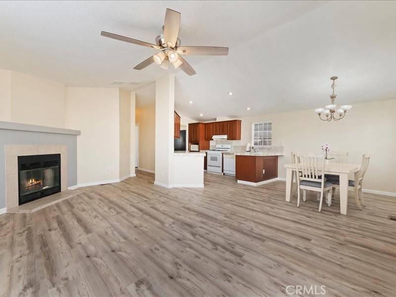 Hemet, CA 92543,1445 W Florida AVE #101