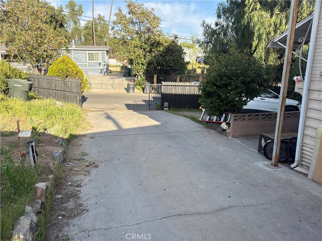 Perris, CA 92570,551 Cochise RD