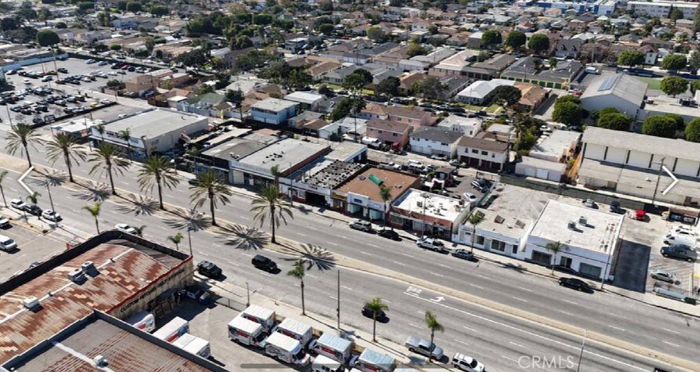Inglewood, CA 90301,949 S La Brea AVE