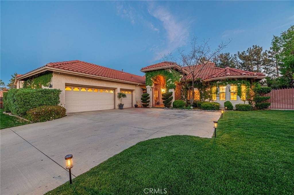 Palmdale, CA 93551,5562 Avenida Classica