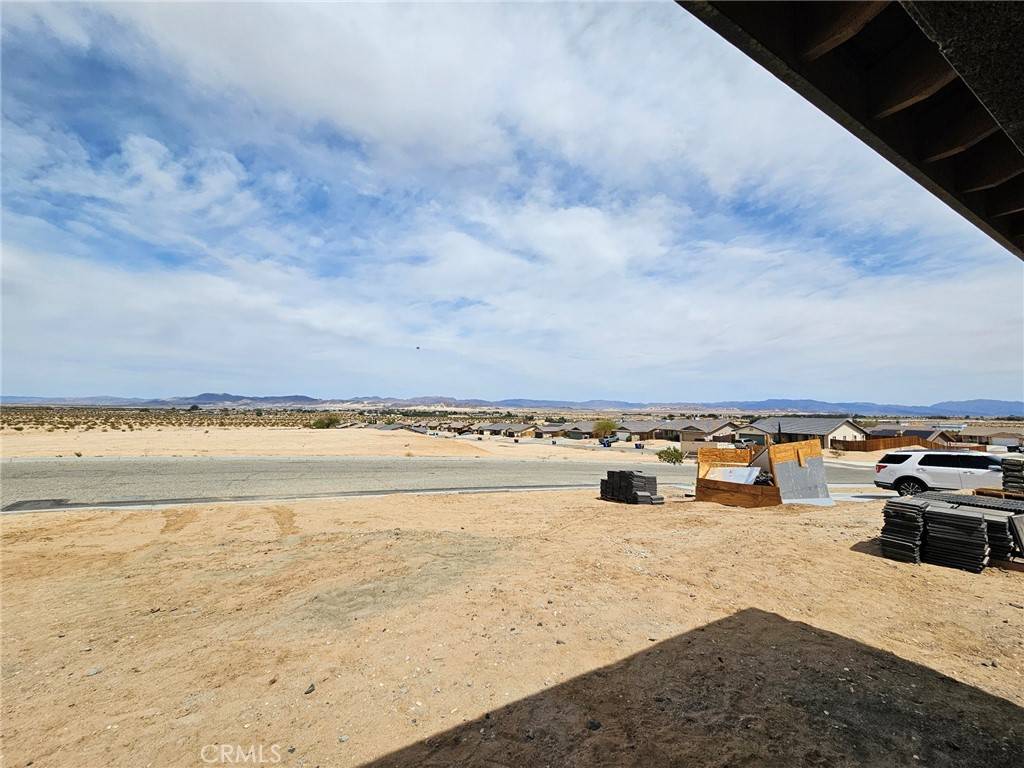 29 Palms, CA 92277,73369 Corbin RD