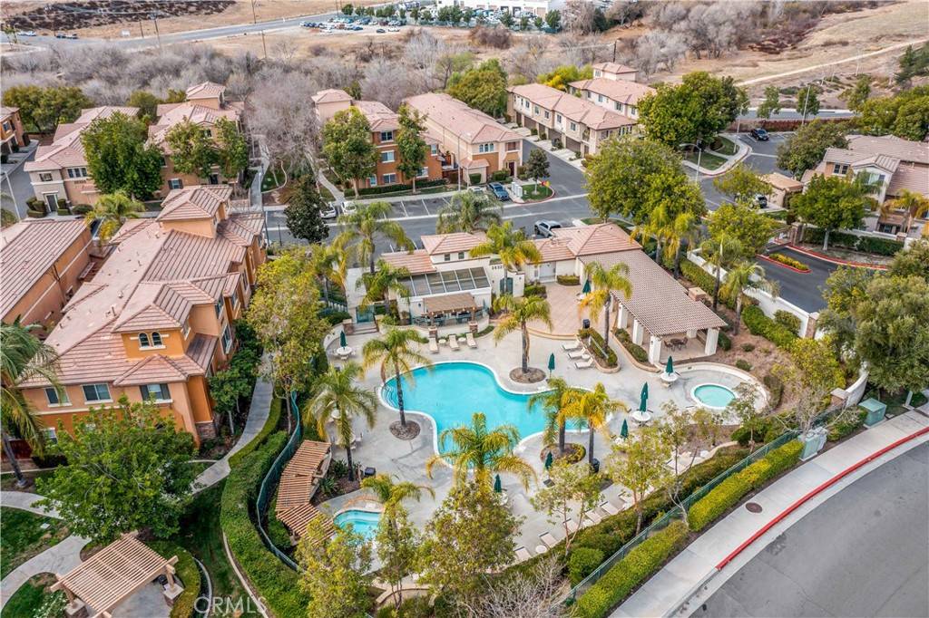 Murrieta, CA 92563,26313 Arboretum WAY #201