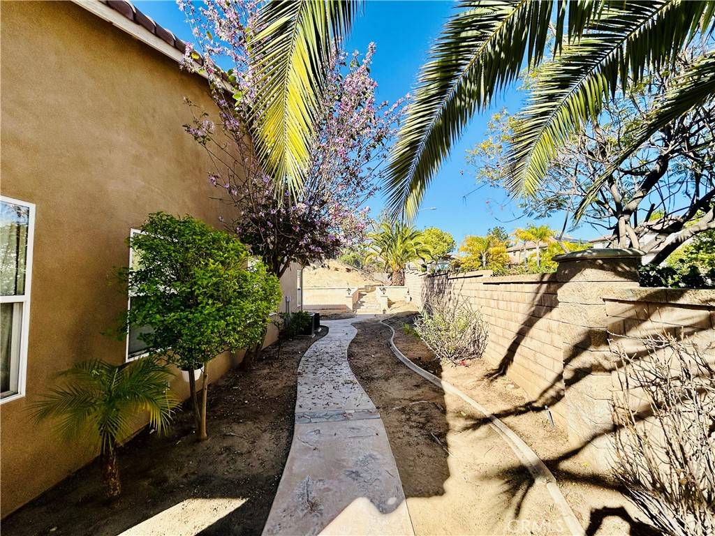 Murrieta, CA 92563,38728 Falkirk DR