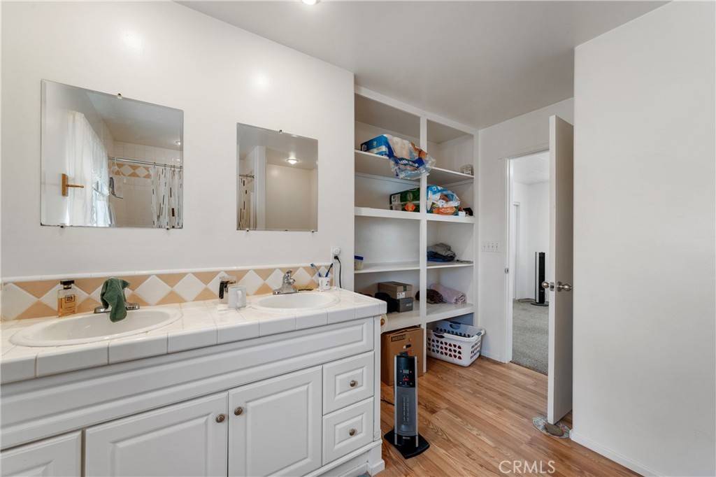 Anza, CA 92539,39292 Spanish Bayonet