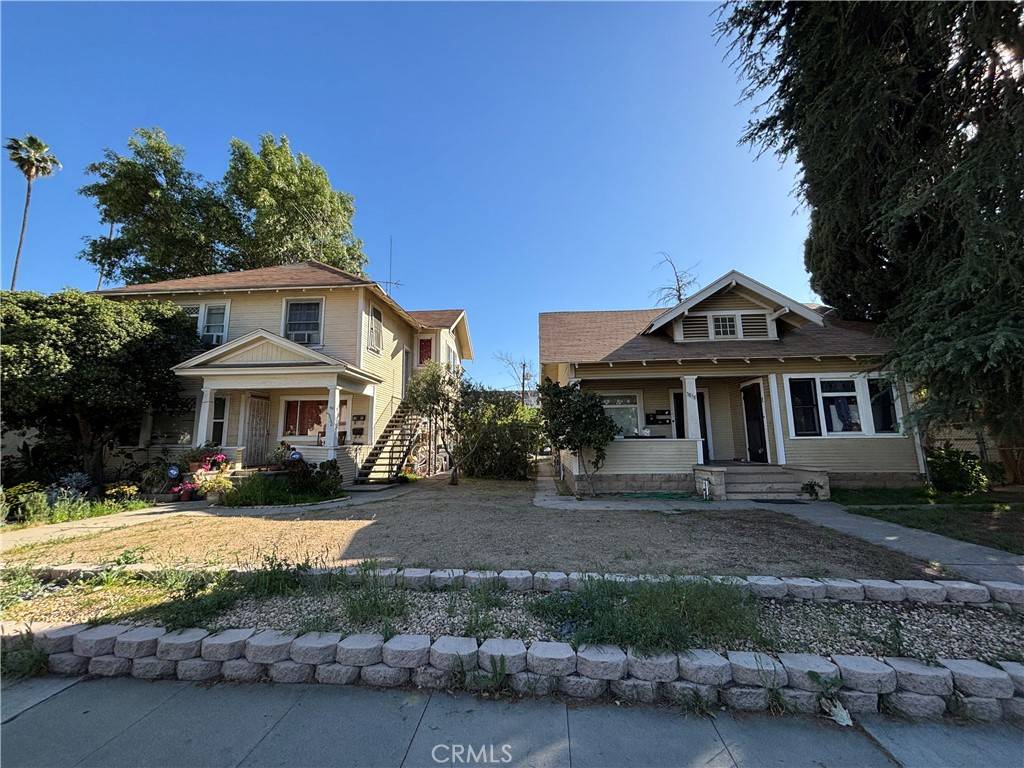 Riverside, CA 92501,3858 4th ST