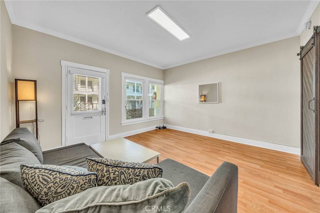 Los Angeles, CA 90037,4125 S Figueroa ST #218