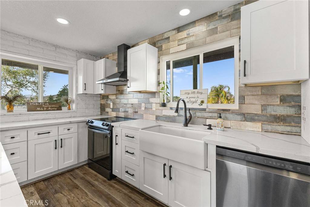 Canyon Lake, CA 92587,22402 Canyon Club DR