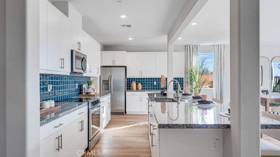 Hesperia, CA 92345,14126 Columbia ST