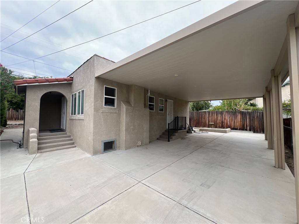 Lake Elsinore, CA 92530,206 N Lindsay ST