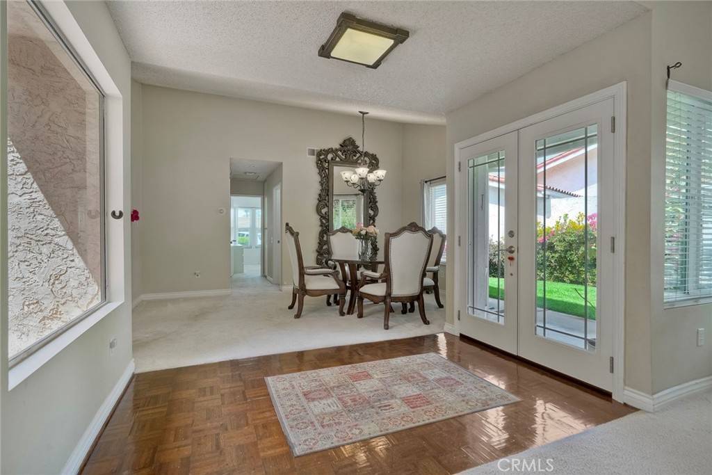 Carlsbad, CA 92009,7553 Agua Dulce CT