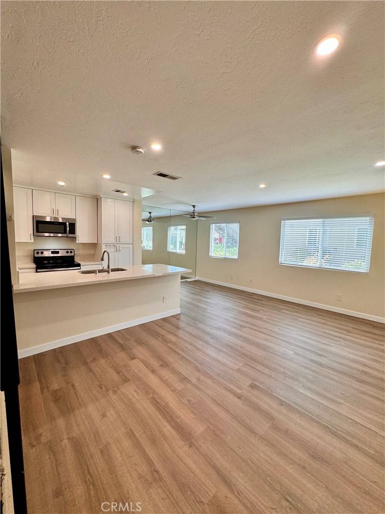 Santee, CA 92071,8845 Mission Greens RD #2