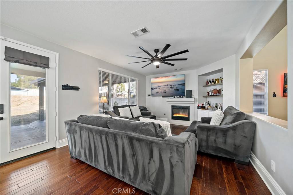 Temecula, CA 92591,27697 Sonora CIR