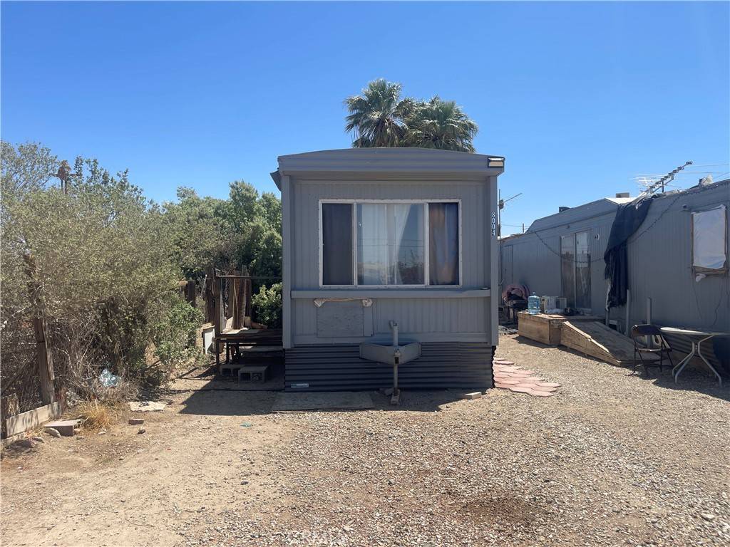 Niland, CA 92257,8004 International Blvd #B