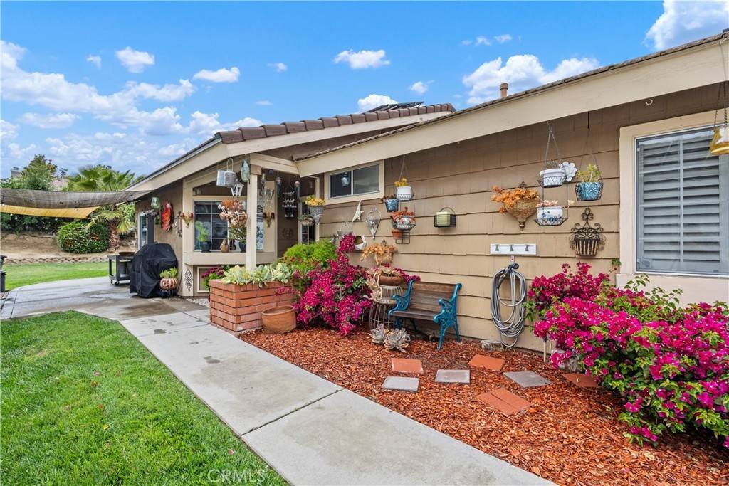 Temecula, CA 92591,42065 Kaffirboom CT