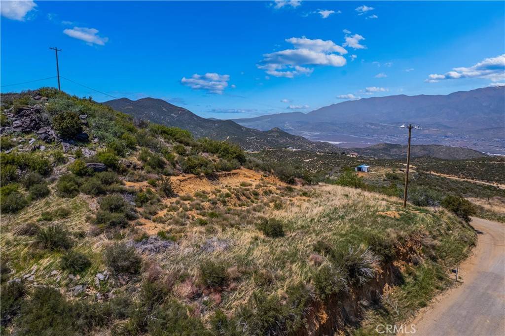 Banning, CA 92220,48910 Twin Pines RD
