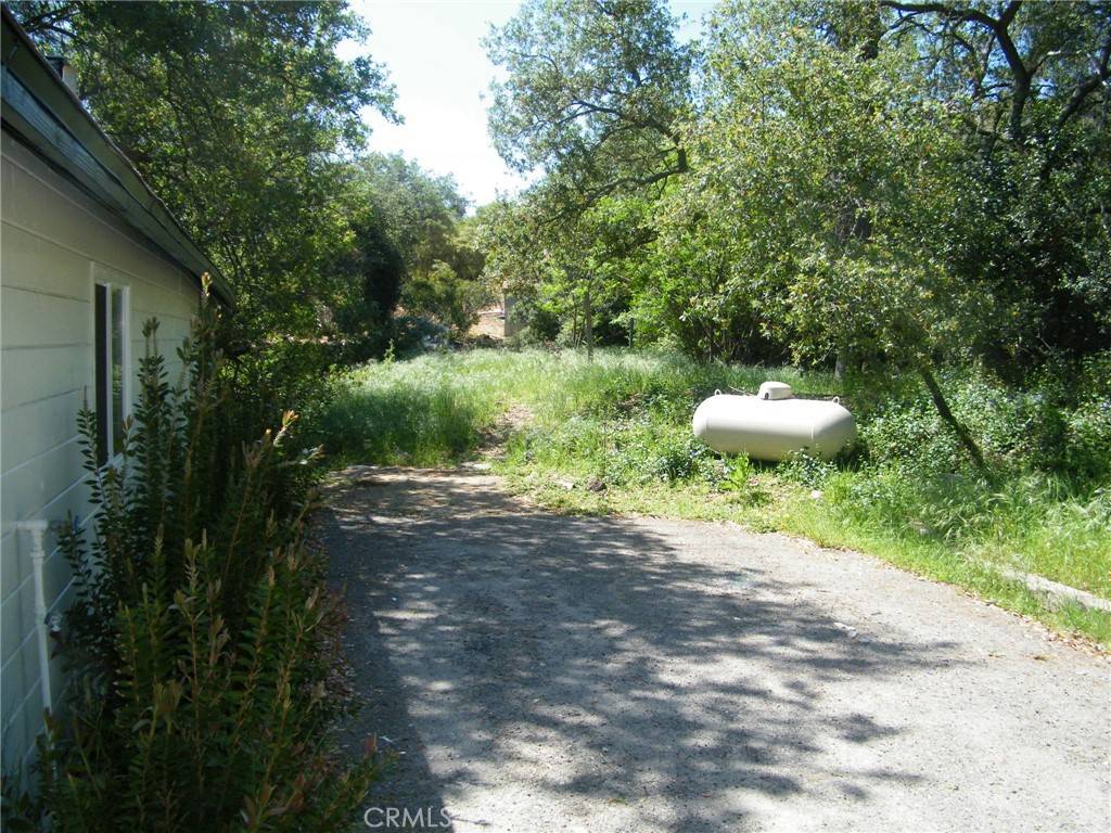 Valley Center, CA 92082,26210 N Lake Wohlford RD #B