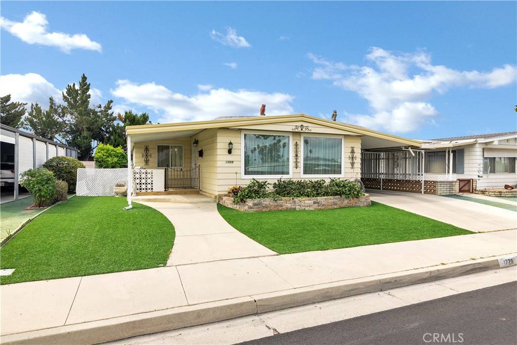 Hemet, CA 92545,1725 W Johnston AVE