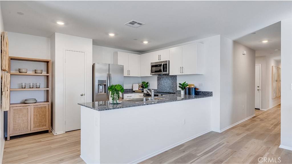 Hesperia, CA 92345,7615 Loyola AVE