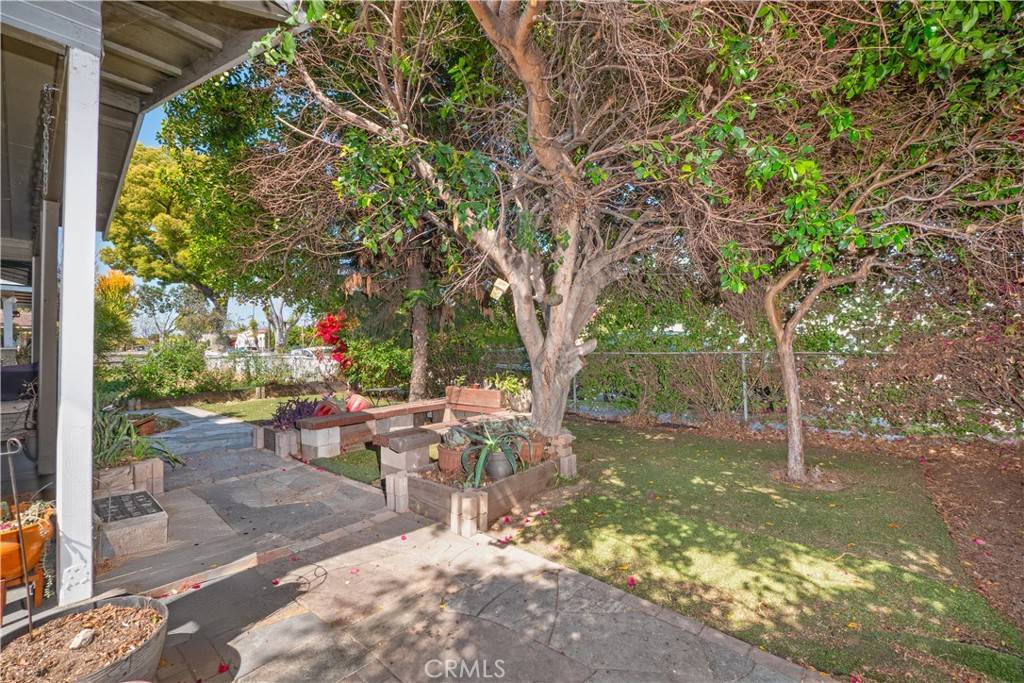 Huntington Park, CA 90255,2223 Clarendon AVE