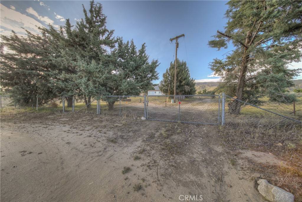Anza, CA 92539,57590 Benton WAY