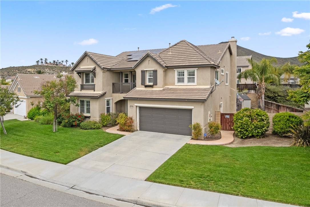 Menifee, CA 92584,28638 Queensland DR
