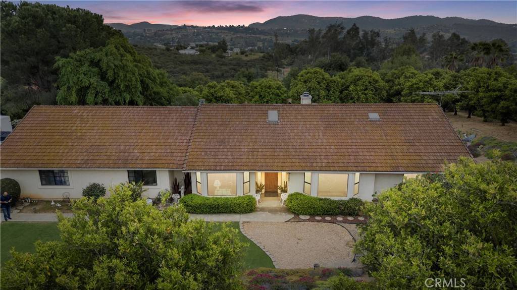 Valley Center, CA 92082,16151 Sunset Way